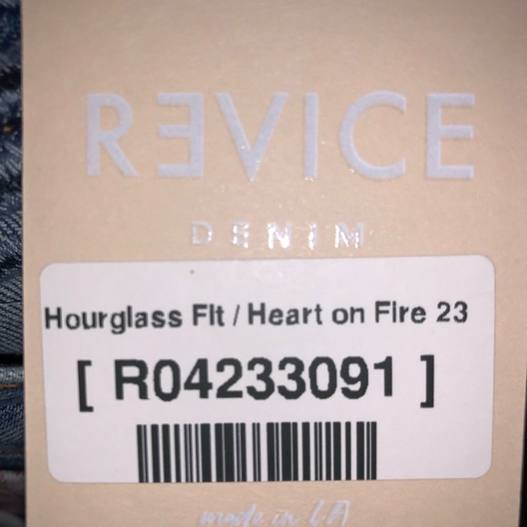 Revice Hourglass Fit Jeans - new with tags! - Picture 8 of 9
